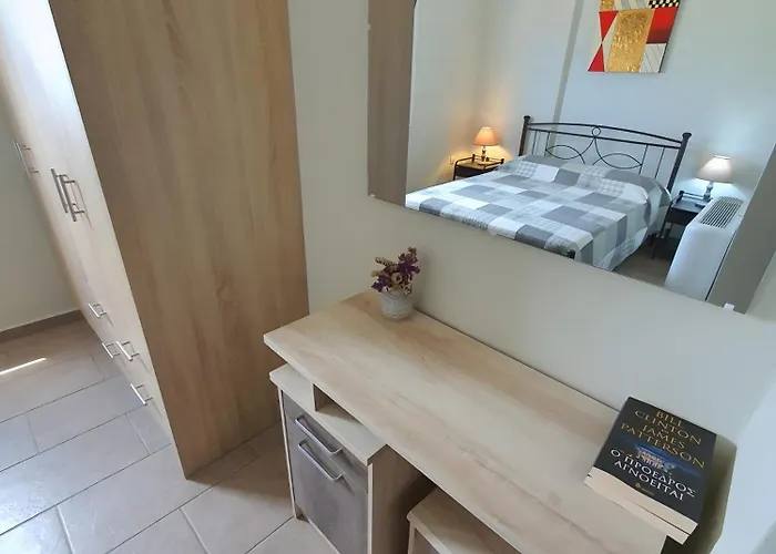 Zoi Apartment Faraklata